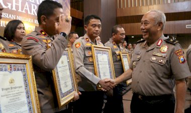 Polres-Bojonegoro-Torehkan-Prestasi,-Pelayanan-Publik-Raih-Predikat-Prima-dari-Kapolri
