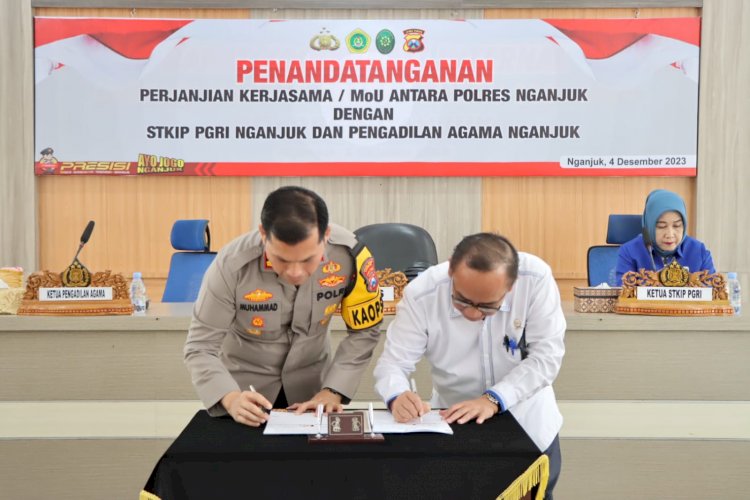 Tingkatkan Sinergitas Kapolres Nganjuk Tandatangani MoU dengan STKIP PGRI dan Pengadilan Agama