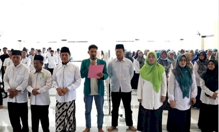 Keluarga Besar IAIN Ponorogo Gelar Doa Bersama Deklarasikan Pemilu Damai 2024 Tolak Provokasi