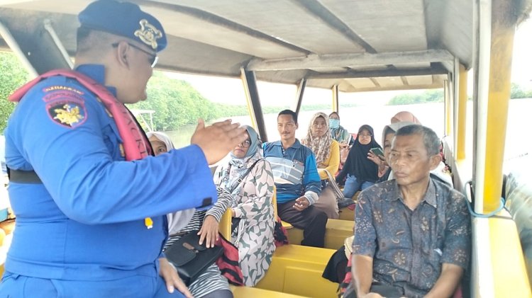 Satpolairud Polresta Sidoarjo Patroli Masa Tenang di Kawasan Pesisir