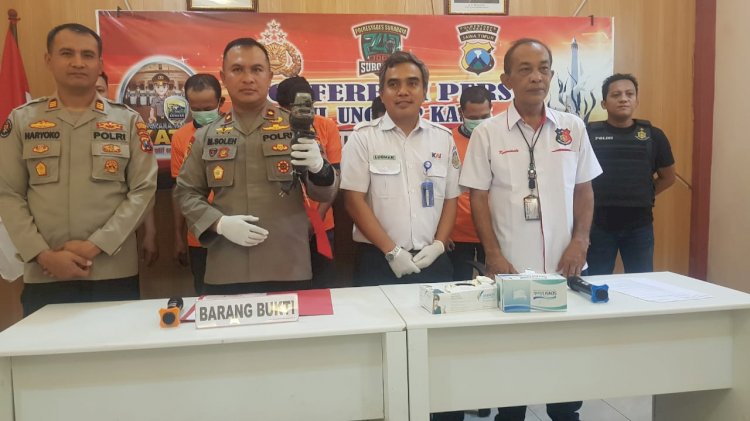 Polisi Berhasil Amankan Tersangka Pencuri Tiang KAI yang Terekam CCTV di Surabaya