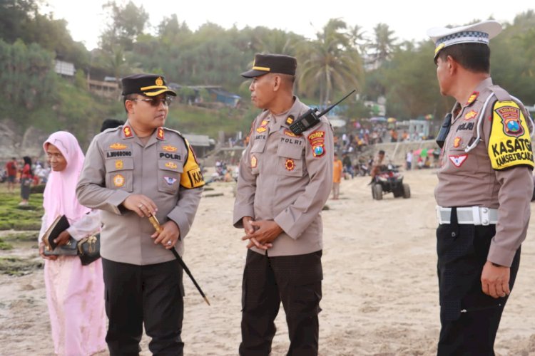 Polres Pacitan Siagakan Personel di Sejumlah Objek Wisata Pastikan Pengunjung Aman dan Nyaman