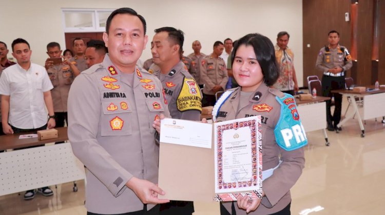 Bripda Mirabell Polwan Polres Gresik Dengan Segudang Prestasi