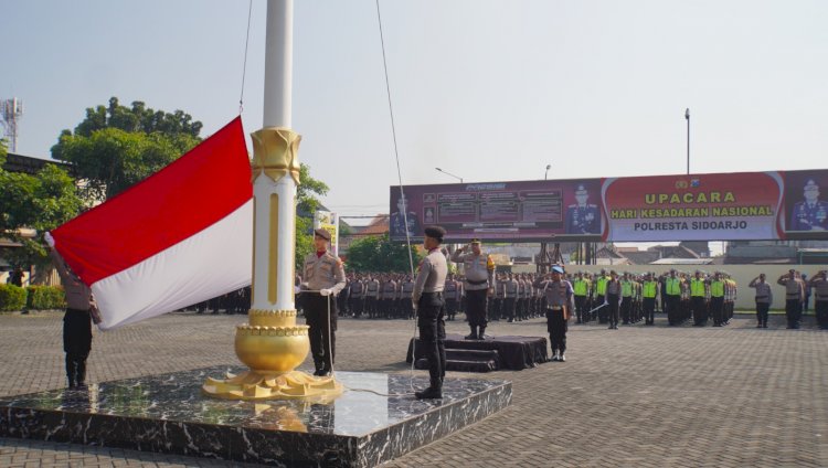 Upacara Hari Kesadaran Nasional, Polresta Sidoarjo Apresiasi Polwan Berprestasi Internasional