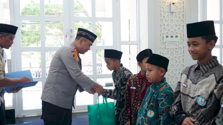 Polresta Sidoarjo Peringati Maulid Nabi dan Berikan Santunan