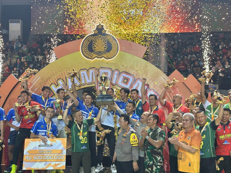 Tim Voli Putra Polda Jatim Juara Kapolri Cup 2024 usai Kalahkan Tim Polda Jabar di Laga Final