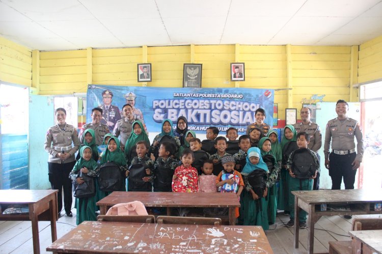 OPS Zebra Semeru 2024, Polisi di Sidoarjo Berikan Sosialisasi dan Baksos ke SD Terpencil