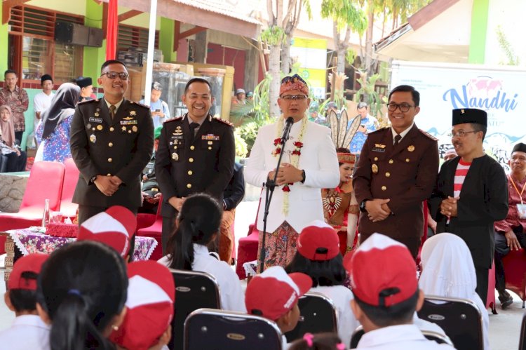 Polres Batu dan Forkopimda Gelar Program “KWB Bergizi” Dukung Program Pemerintah Tingkatan Gizi Anak Sekolah