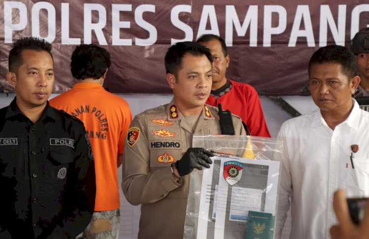 Kapolres Sampang Beri Tiket Pesawat Gratis 3 Korban TPPO Pulang Kampung ke NTB