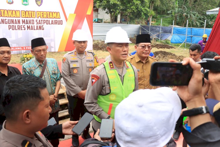 Kapolda Jatim Letakkan Batu Pertama Pembangunan Mako Satpolairud di Malang