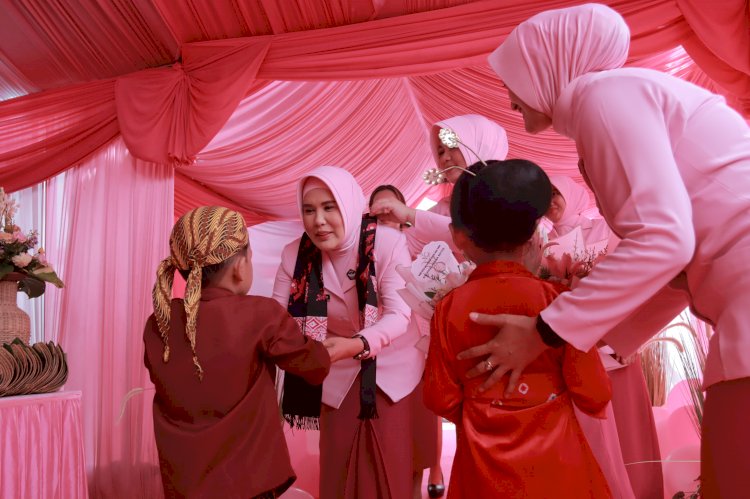 YKB Jatim Berbagi Makanan Bergizi di TK Kemala Bhayangkari 45 Kalipang Blitar