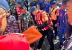 Tim-SAR-Ditpolairud-Polda-Bali-Temukan-Empat-Perempuan-Korban-Banjir