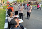 Polwan-Polresta-Sidoarjo-Amankan-Car-Free-Day-Alun-alun