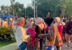 Polwan-Polresta-Sidoarjo-Amankan-Car-Free-Day-Alun-alun