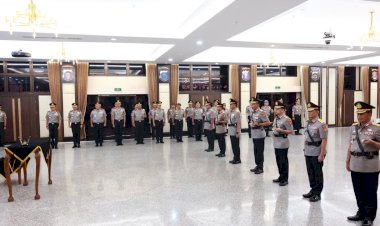 Kapolri-Pimpin-Sertijab-Kakorlantas-dan-Tiga-Kapolda-di-Mabes-Polri
