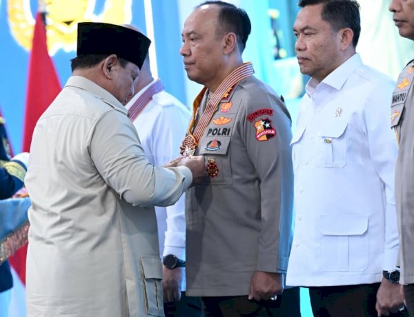 Presiden Prabowo Anugerahkan Tanda Kehormatan kepada 70 Tokoh Penggerak Gizi dan Ketahanan Pangan Nasional